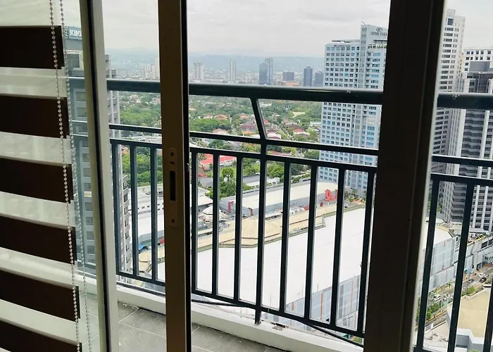 Sophisticated & Spacious Unit At Ama Tower 3415 Apartment Manila