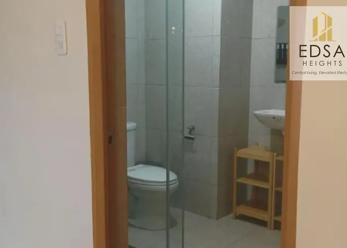 Sophisticated & Spacious Unit At Ama Tower 3415 Apartment *