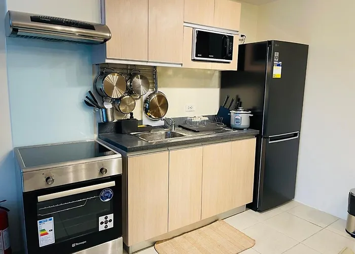 Apartment Sophisticated & Spacious Unit At Ama Tower 3415