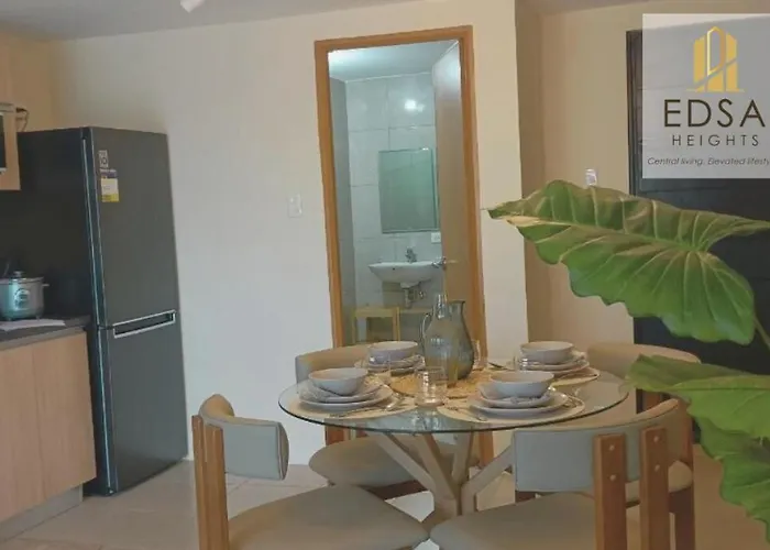 Sophisticated & Spacious Unit At Ama Tower 3415 Apartment *